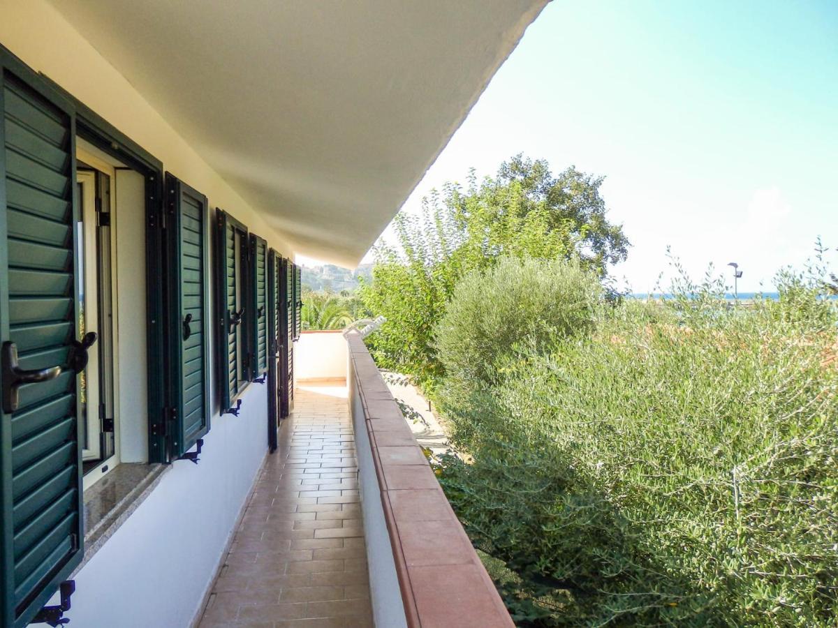 La Grazia Aparthotel Parghelia Exterior foto